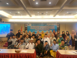 Diskop-UKM Jatim Adakan Workshop Kewirausahaan Bagi Pesantren