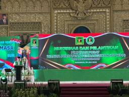 Kejar 50 Kursi di DPR RI, Ketum PPP Lantik Ning Ema Sebagai Ketua DPP WPP