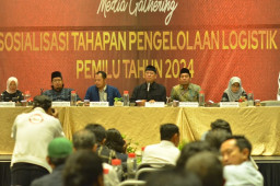 Hemat Rp 37 Miliar, KPU Jatim Mulai Distribusikan Logistik Pemilu 2024