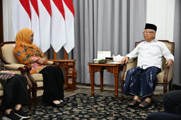 Temui Wapres, Khofifah Beri Undangan HUT Ke-78 Muslimat NU di GBK