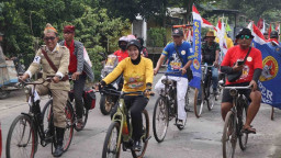 Bupati Ikfina Ngontel Bareng KOSTI Mojokerto Raya