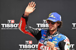 Masih Dibekap Cedera, Alex Rins Dipastikan Absen di MotoGP Inggris 2023