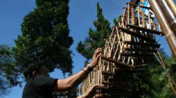 Bukan Alat Musik Tradisional Jogja, Angklung Dilarang di Malioboro