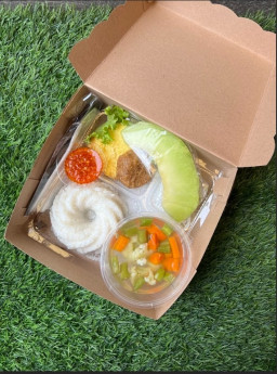 Turunkan Stunting, Dinkes Gresik Gencar Bagikan Makanan Tambahan Lokal