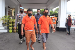 Satreskrim Polres Pasuruan Bekuk Penjual LPG Oplosan dan Pelaku Pencurian Mobil Pikap