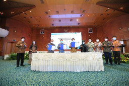 Gunakan Listrik PLN Tjiwi Kimia Hentikan Penggunaan Pembangkit Sendiri