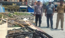 Polisi di Sulawesi Tenggara Bakar Baliho Capres Ganjar Pranowo