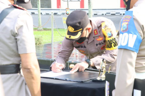 Kapolres Blitar Pimpin Serah Terima Jabatan Wakapolres Blitar dan Melantik Dua Kapolsek Baru