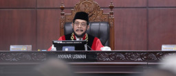 Isyarat Ketua MK, akan Kabulkan Uji Materi Usia Capres-Cawapres