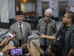 Secara Akademis, Anwar Harus Dipecat!