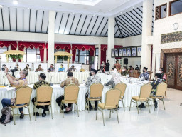 Pemkab Jember Bahas Realisasi Percepatan Bansos Bagi Warga Terdampak Covid-19