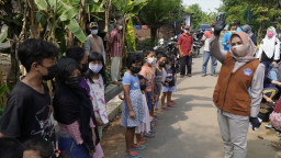 Jumat Barokah Ajang Sapa Warga dan Bagi Sedekah Wali Kota