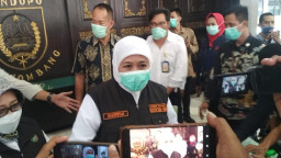 Khofifah Kirim Surat Penangguhan UU Omnibus Law ke Presiden