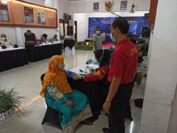 Vaksin Dosis Pertama Ponorogo Baru 33,56 Persen