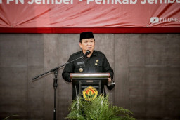 Bupati dan Wabup Jember Hadiri Peluncuran Aplikasi Tilik Desa dan Pos Bantuan Hukum Gratis