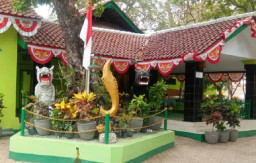 Sumur Penyelamat, Situs Makam Nyi Mas Ratu Kawunganten Selalu Ramai Peziarah