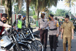 Kapolres Blitar Pimpin Apel Gelar Pasukan Ops Patuh Semeru 2022