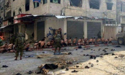 Viral, Beredar Rekaman Puluhan Pria di Gaza Ditelanjangi Tentara Israel