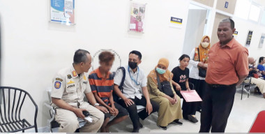 Kecanduan Lem dan Positif Napza, Satpol PP Surabaya Bantu Rehab ke RSJ Menur