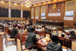 DPRD Kota Probolinggo Menyetujui Raperda APBD Kota Probolinggo Tahun Anggaran 2022