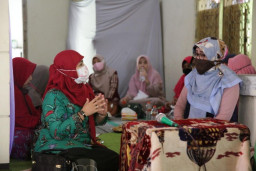 Jamaah Muslimat Krian Dukung Paslon Perempuan