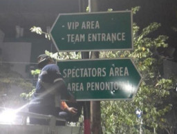 Piala AFC U-20 2023 di Depan Mata, Pemkot Surabaya Pasang Penunjuk Arah di Stadion GBT