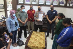 Laporan Dicabut, 2 Emak-emak Curi Susu di Minimarket Bebas