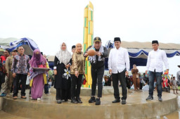 Bupati Sampang Buka Festival Budaya Sape Sono