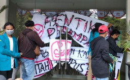 Protes tak Dikabulkan, Mahasiswa Uniska Demo