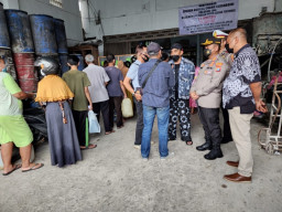 Disperindag dan Kapolres Blitar Kota Sidak Distributor Migor