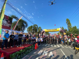 Polres Blitar Gelar Fun Bike Sambut HUT Bhayangkara ke-77