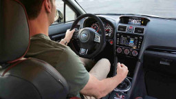 Tips Aman Mudik Lebaran Bagi Pengemudi Mobil Manual