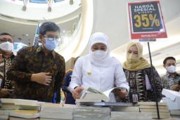 Gubernur Khofifah: Kearsipan Penting untuk Dukung Akses dan Layanan Kepada Masyarakat