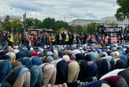 Dukungan Ribuan Orang AS Doakan Warga Palestina yang Terperangkap Perang Israel vs Hamas