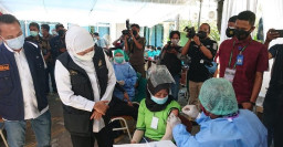 Pasokan Vaksin Covid-19 di Jatim Aman