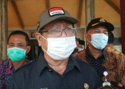Bupati Tulungagung Minta Warga Tak Resah