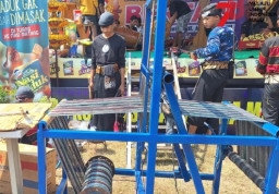 Majukan UMKM Lokal, Warga Lembeyan di Magetan Siap Produksi Tikar dan Tas Tenun