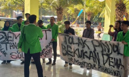 Alasan Literasi, Ratusan Maba UIN Solo Diwajibkan Daftar Pinjol, Ketua-Dicopot