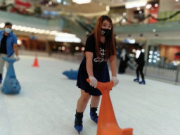 Habiskan Liburan dengan Ice Skating