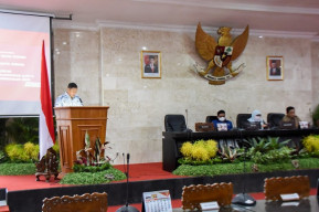 Inovatif, DPRD Kota Kediri Bacakan Penjelasan 2 Raperda Inisiatif
