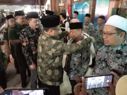 Lepas Keberangkatan 1.170 Jamaah Calon Haji 2023, Bupati Tulungagung: Semoga Menjadi Haji Mabrur
