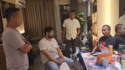 Potret Ammar Zoni Digrebek Saat Tanggal Cantik, Terlihat Lusuh Brewokan Tak Terurus