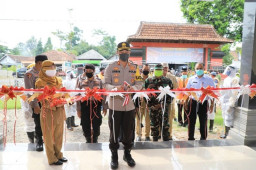 Polres Kediri Resmikan 3 Kampung Tangguh Covid-19
