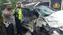 Kecelakaan Maut Truk, Inova dan 2 Sepeda Motor di Sidoarjo, Hanya Lukai Penumpang