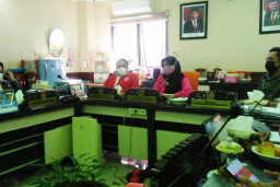 Satpol PP Tertibkan PKL Kertajaya, Dewan: Beri Dulu Solusi