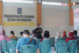 Pemkot Surabaya Fasilitasi Modal untuk Tokel MBR