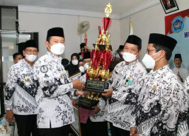 Peran Guru Tak Akan Pernah Terganti dengan Teknologi Canggih Masa Kini