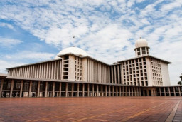 Masjid Istiqlal Direncanakan Buka Juli Mendatang