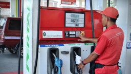 Harga Semua BBM Nonsubsidi Naik Lagi per 1 September, Pertamax Rp 13.300 per Liter