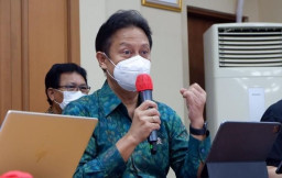Menkes Budi Akan Umumkan Obat Sirup yang Aman untuk Publik